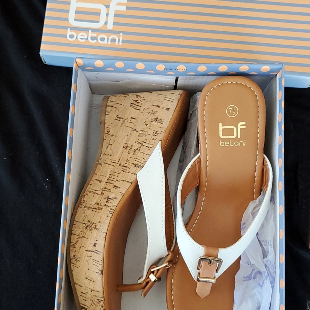 Betani Wedge Platform Sandal